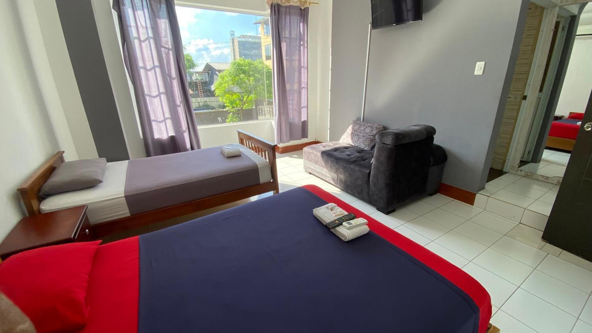 Hostal Casa Blanca ปวยร์โตฟรานซิสโก เด โอเรยานา ภายนอก รูปภาพ
